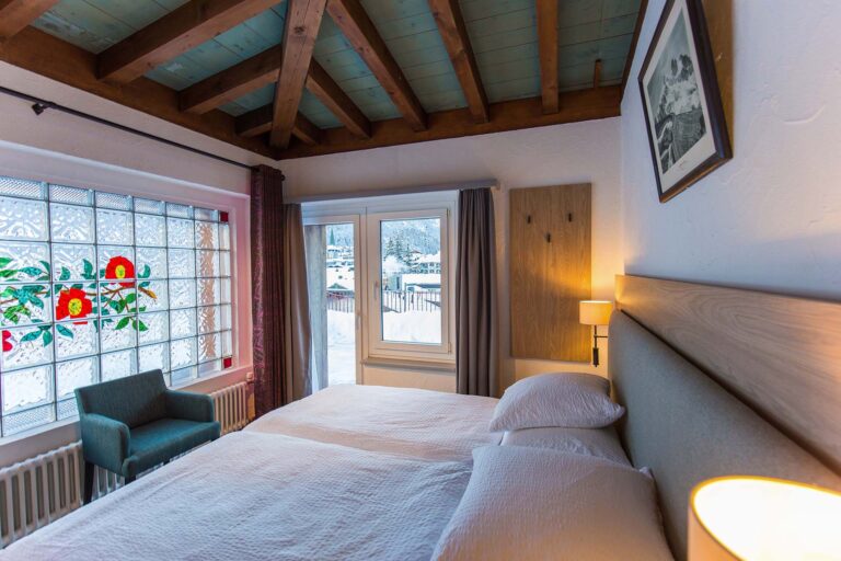 zermatt-holiday-apartments-theodul-bedroom-4-2