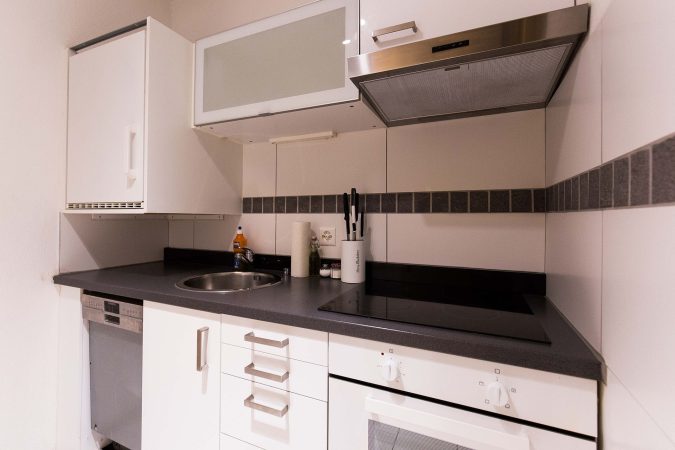 budget_apartments_zermatt_haus_theodul_103_kitchen_010-1