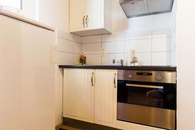 budget_apartments_zermatt_haus_theodul_parterre_04_kitchen_010